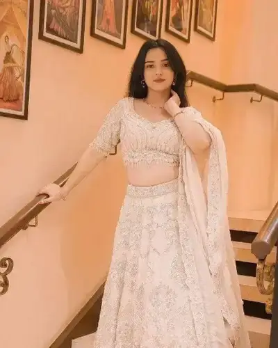 Escort Service In Molakalmuru